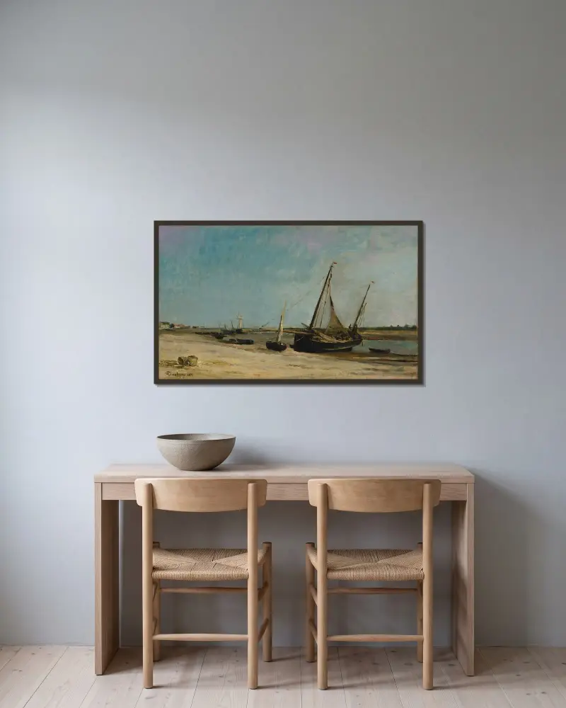 Båtar vid kusten vid Étaples av Charles François Daubigny inramad på en vägg