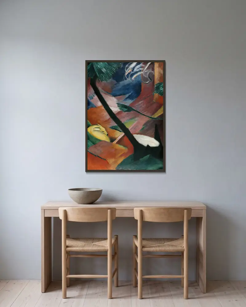 Rehe im Wald II von Franz Marc gerahmt an einer Wand