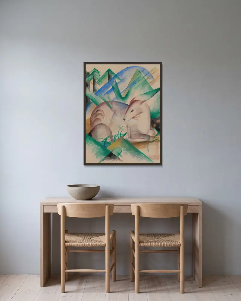 Roter Hirsch von Franz Marc gerahmt an einer Wand