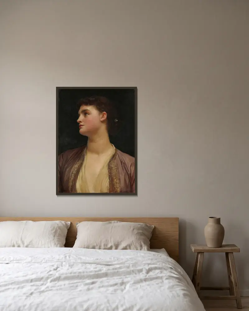Lucie, Frederic Leighton v rámu na stěně