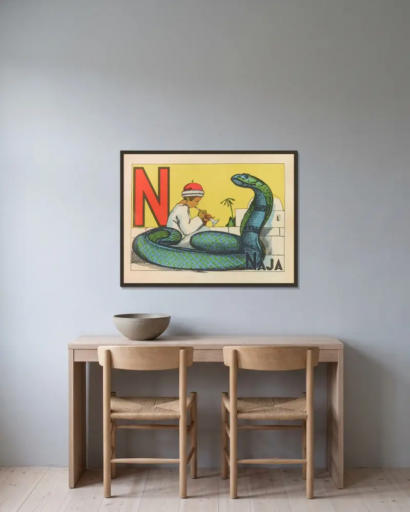 Naja av Gaston Marechaux inramad på en vägg