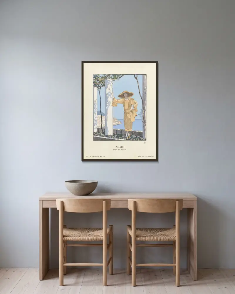 Amalfi. Robe, de Worth av George Barbier inramad på en vägg