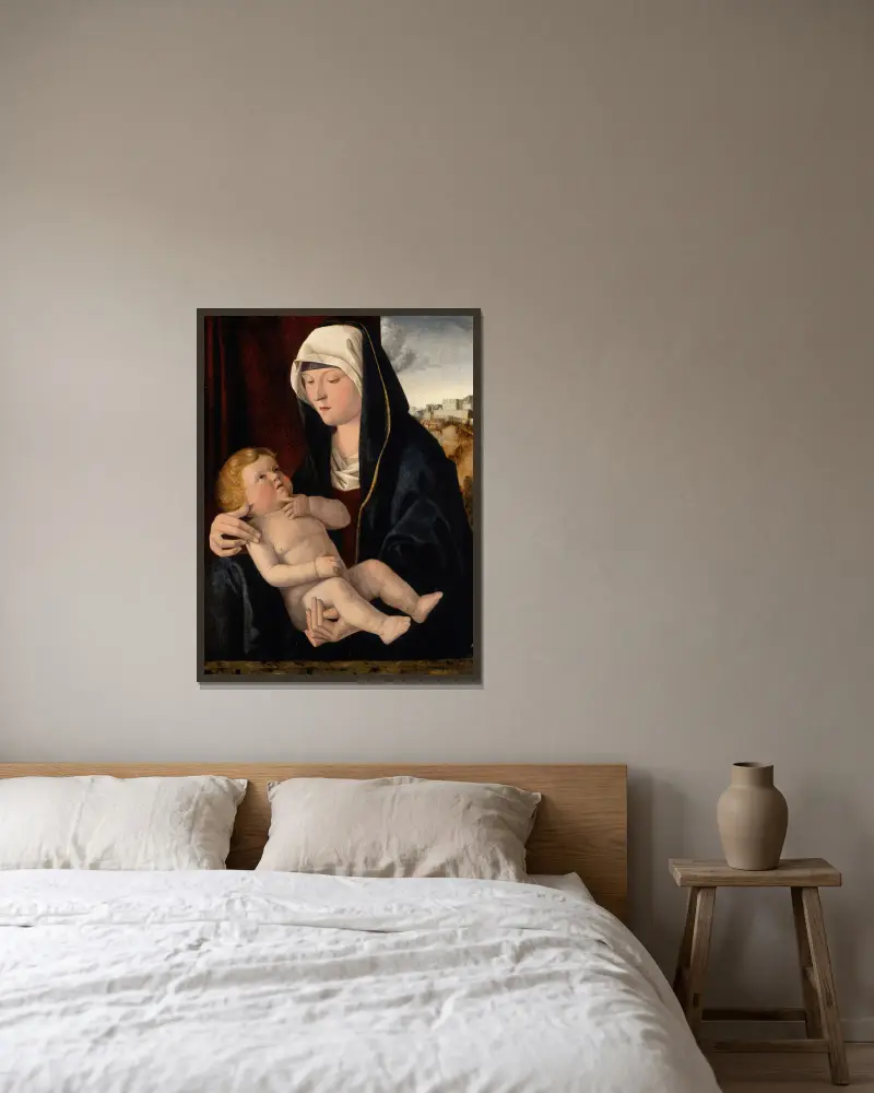 Madonna And Child, 1510 av Giovanni Bellini inramad på en vägg