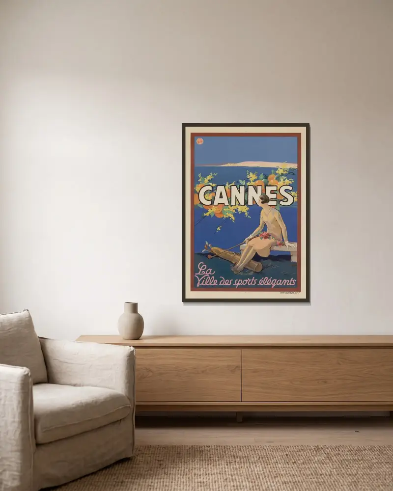 Cannes – de eleganta sporternas stad av Georges Goursat (Sem) inramad på en vägg