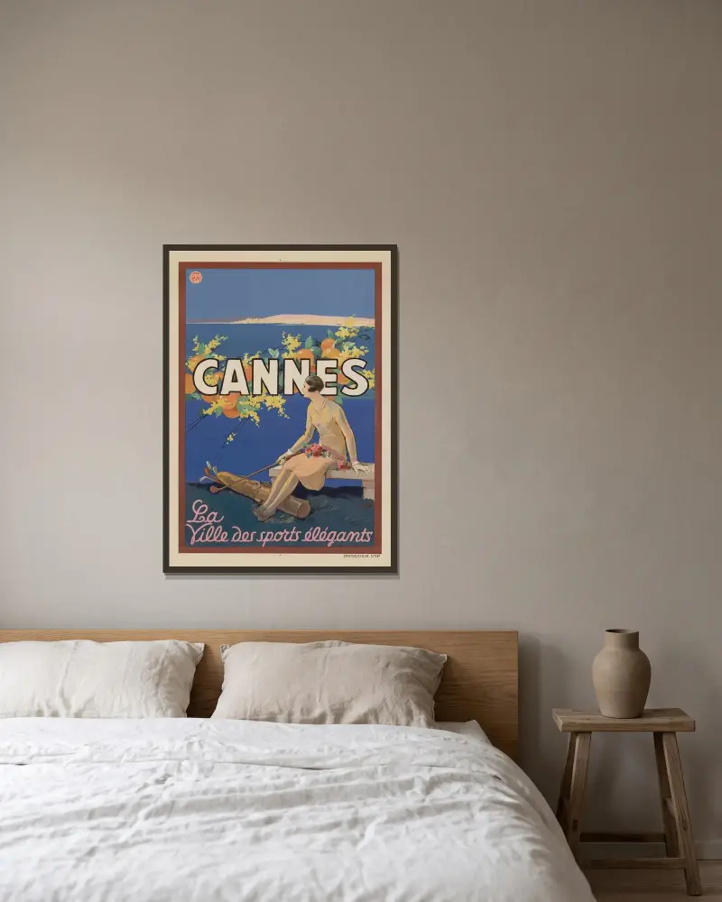 Cannes – de eleganta sporternas stad av Georges Goursat (Sem) inramad på en vägg
