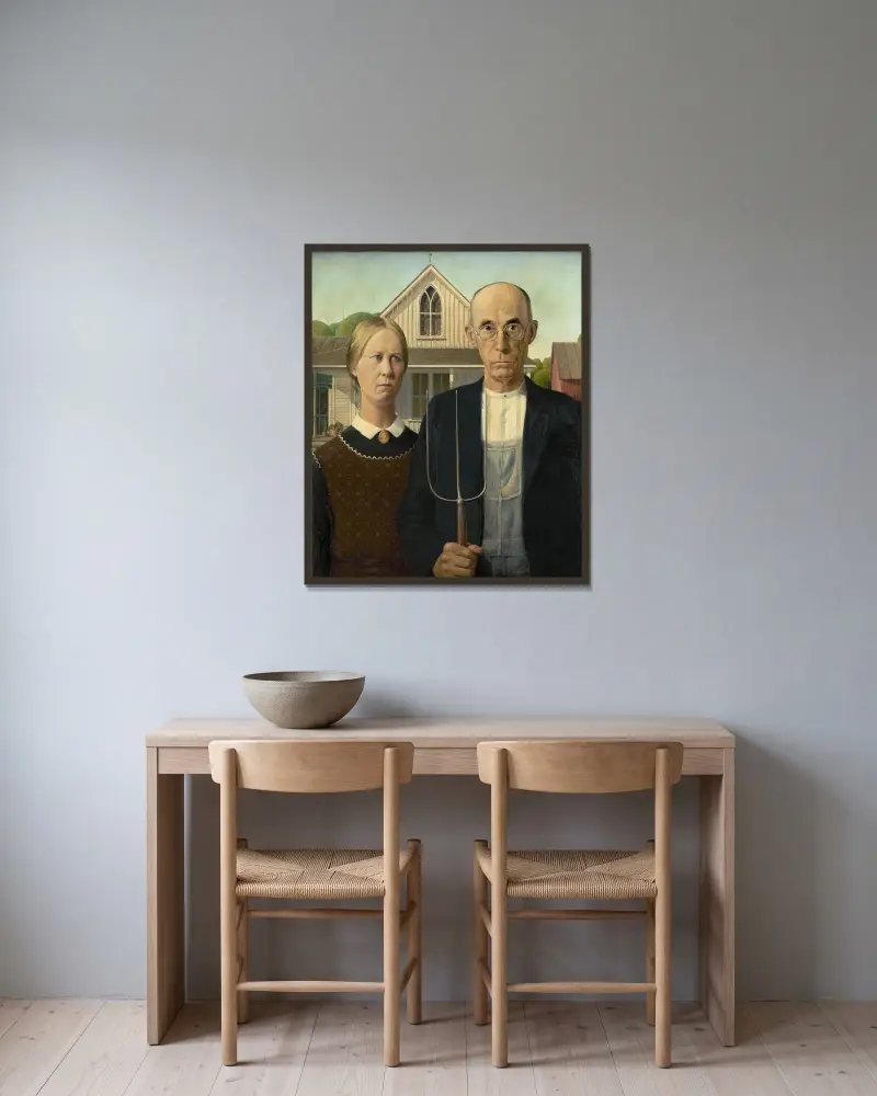 American Gothic av Grant Wood inramad på en vägg