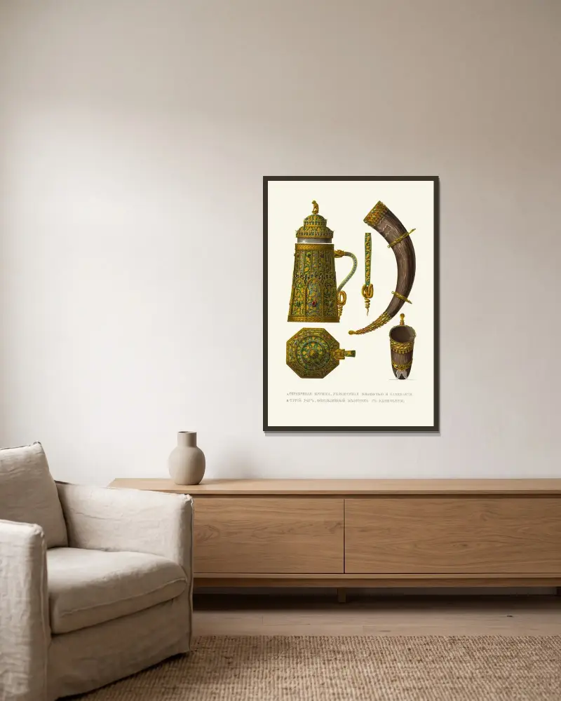 Silberkanne verziert mit Email und Steinen, und türkisches Horn mit Gold und Steinen von Fedor Grigoryevich Solntsev gerahmt an einer Wand