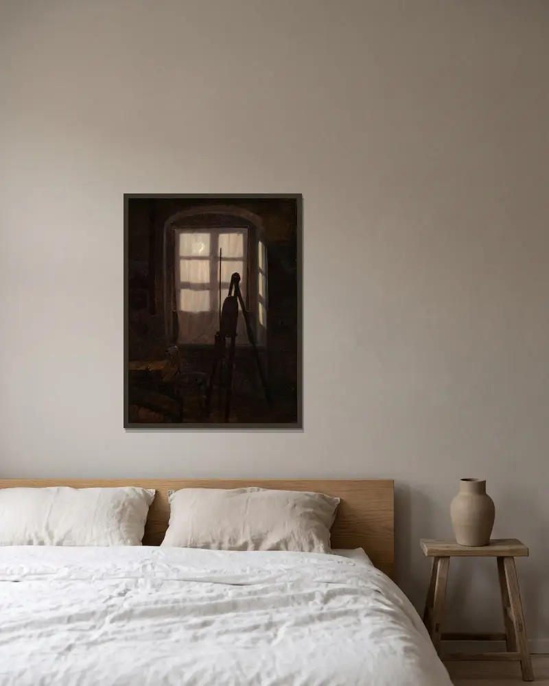 Målarstuga i månsken av Carl Gustav Carus inramad på en vägg