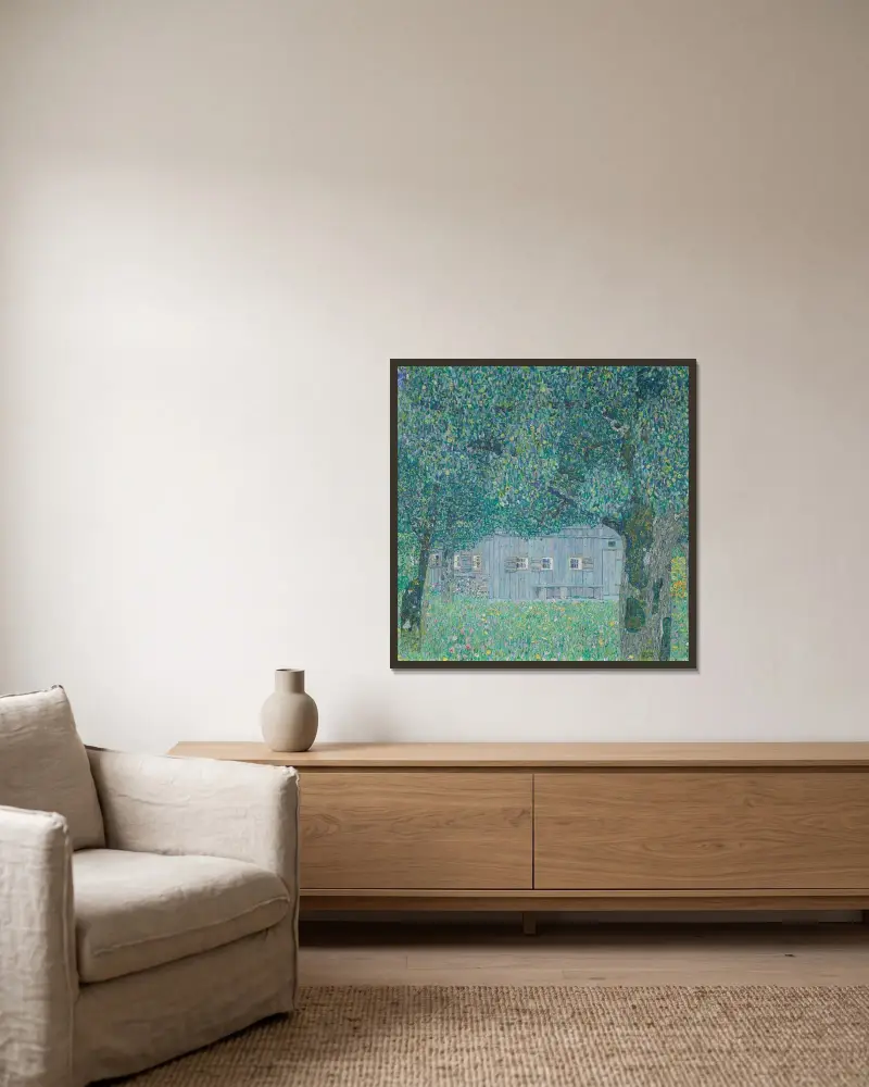 Bauernhaus in Buchberg (Oberösterreichisches Bauernhaus) av Gustav Klimt inramad på en vägg