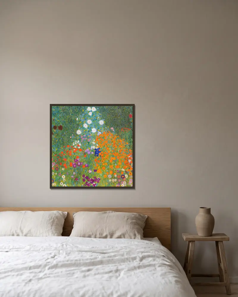 Bauerngarten von Gustav Klimt gerahmt an einer Wand