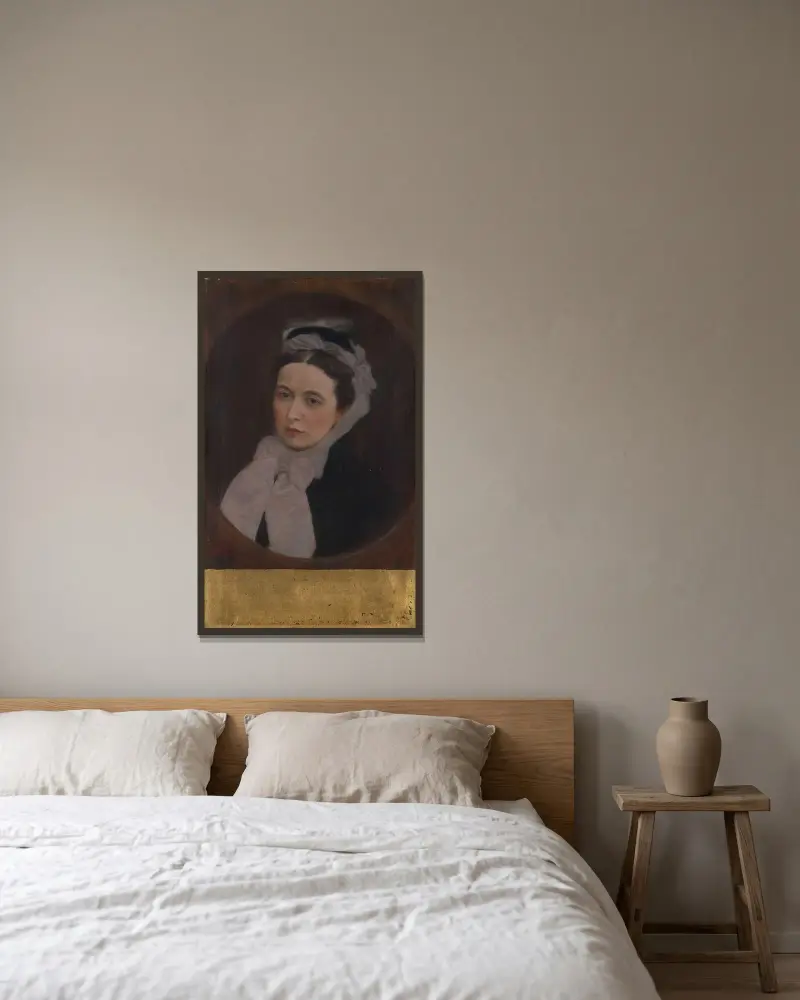 Dame mit lila Schal av Gustav Klimt inramad på en vägg