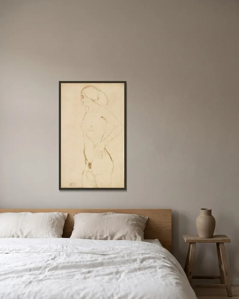 Standing nude girl, facing left av Gustav Klimt inramad på en vägg