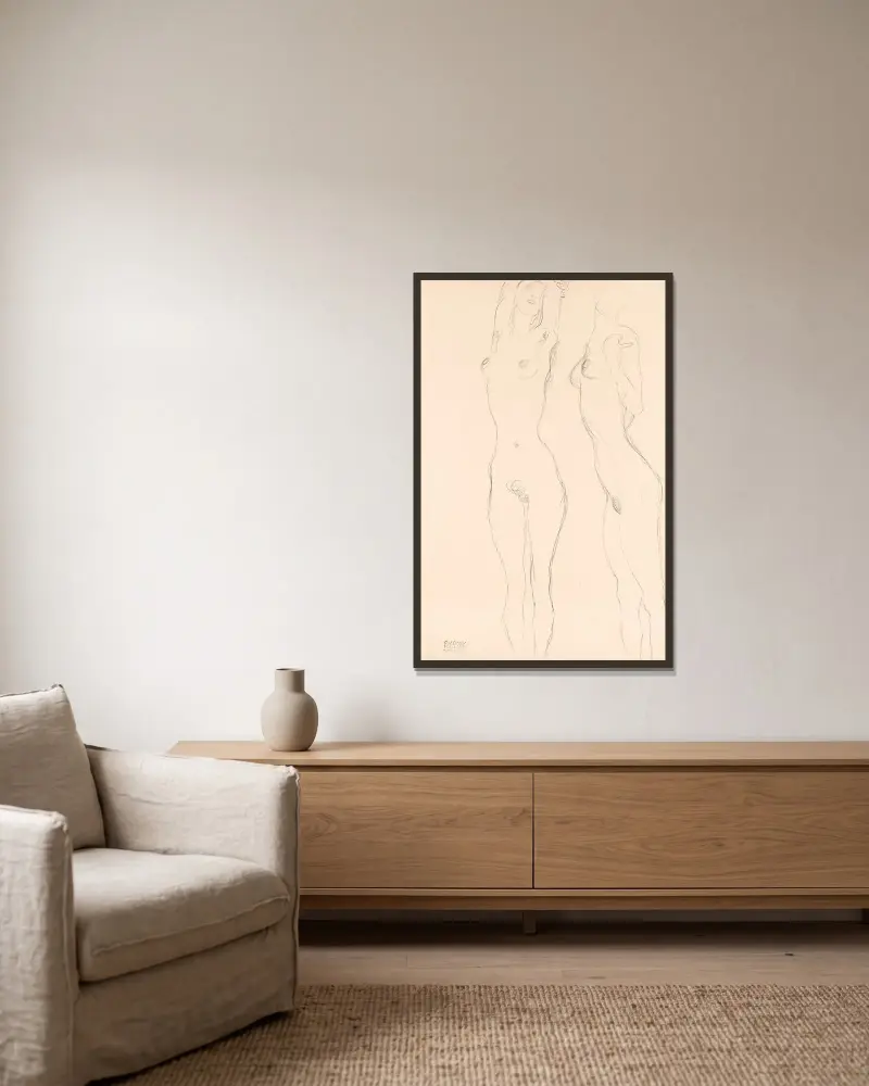 Two Nudes, the Left One with Raised Arms av Gustav Klimt inramad på en vägg