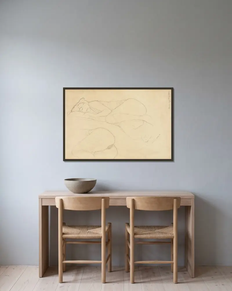 Zwei Studien einer Kauernden nach links, Kopfstudie av Gustav Klimt inramad på en vägg