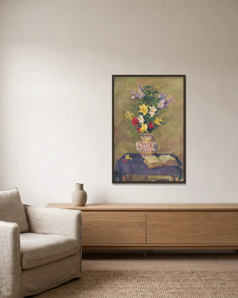 Blommor av Gustáv Mallý inramad på en vägg