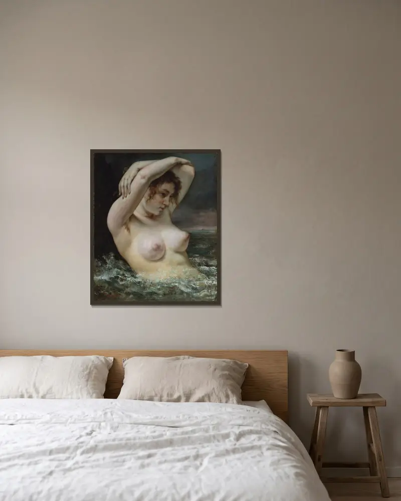 Die Frau in den Wellen von Gustave Courbet gerahmt an einer Wand