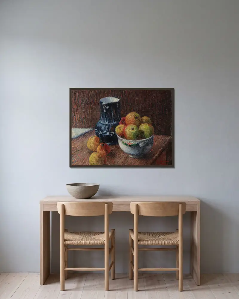 Nature morte, cruche et pommes av Gustave Loiseau inramad på en vägg