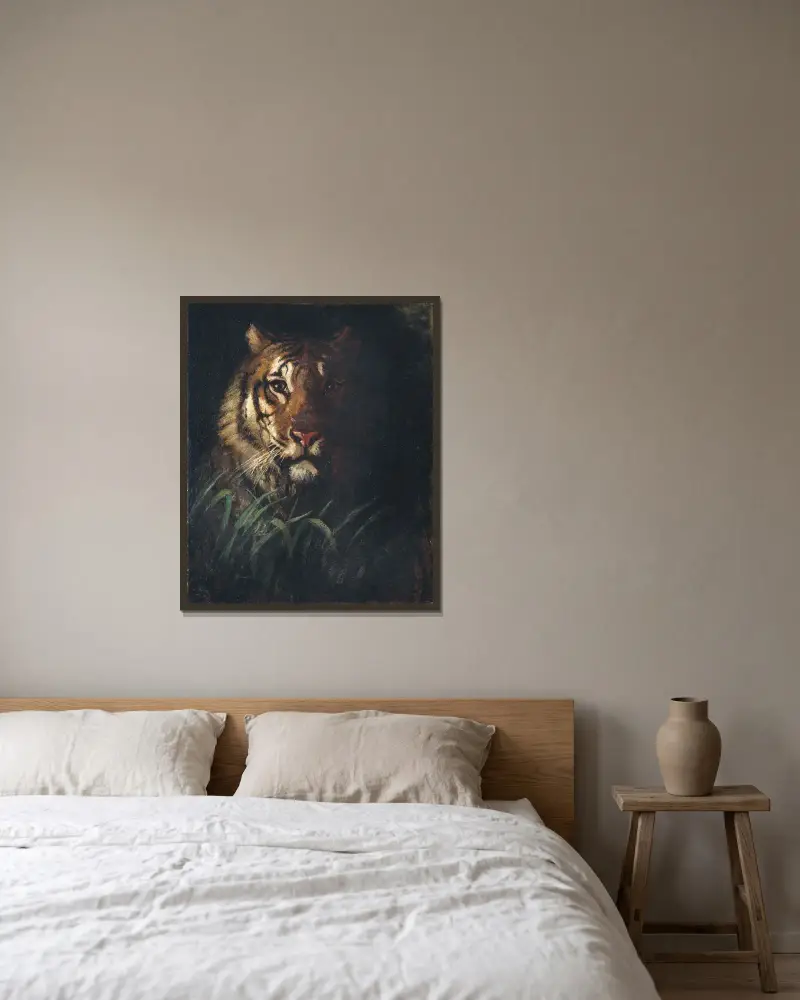 Tigerhuvud av Abbott Handerson Thayer inramad på en vägg