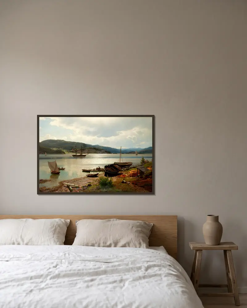 Am Wasser von Hans Gude gerahmt an einer Wand