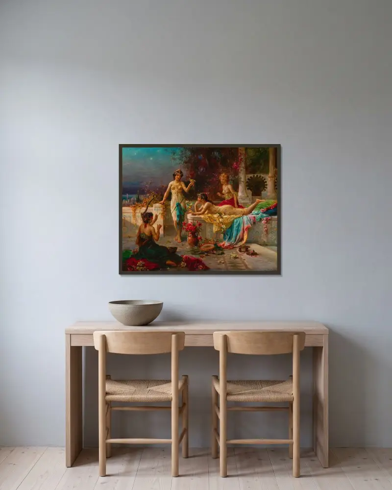 Les odalisques av Hans Zatzka inramad på en vägg