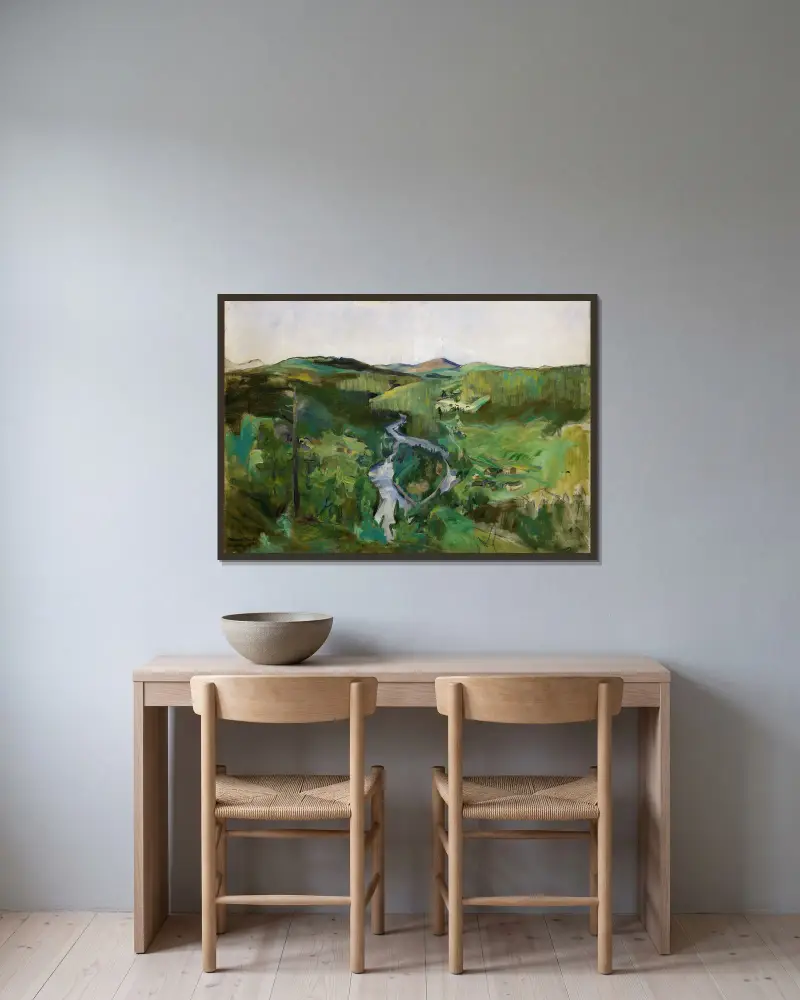 Landschaft aus Foldalen von Harriet Backer gerahmt an einer Wand
