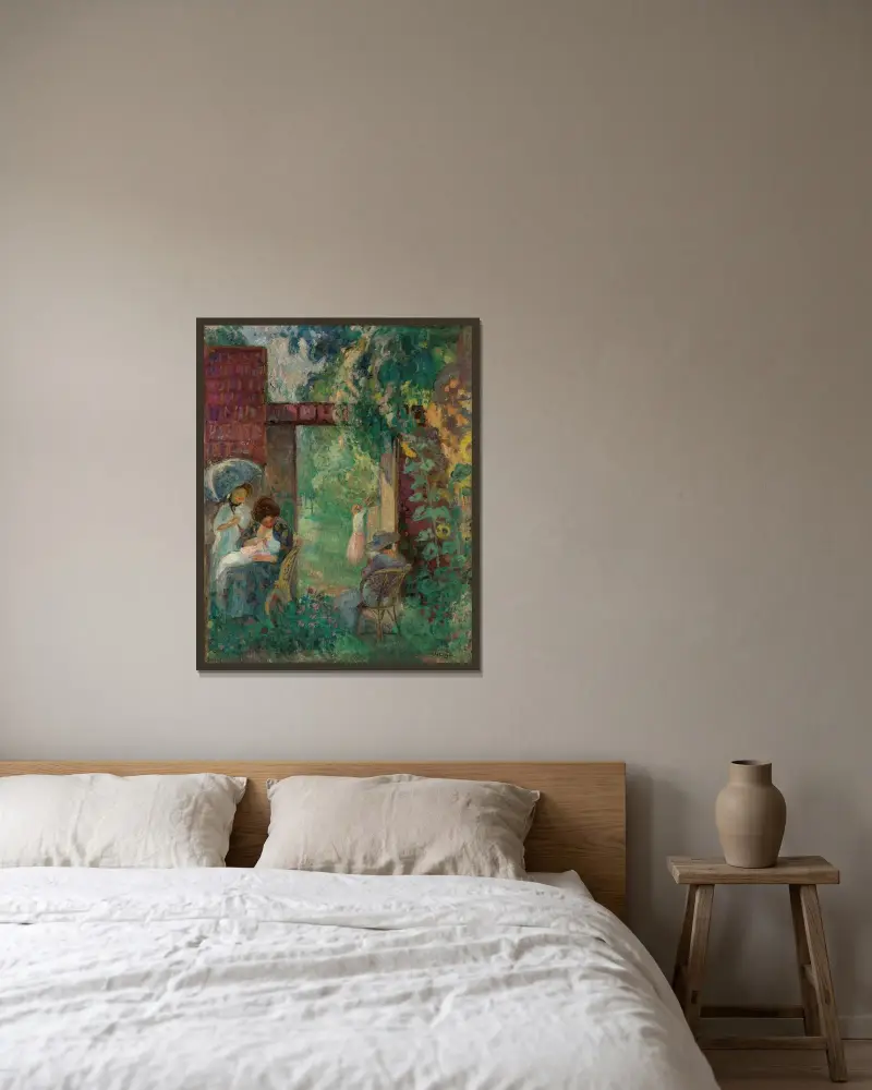 Kvinnor och barn i en trädgård på sommaren av Henri Lebasque inramad på en vägg