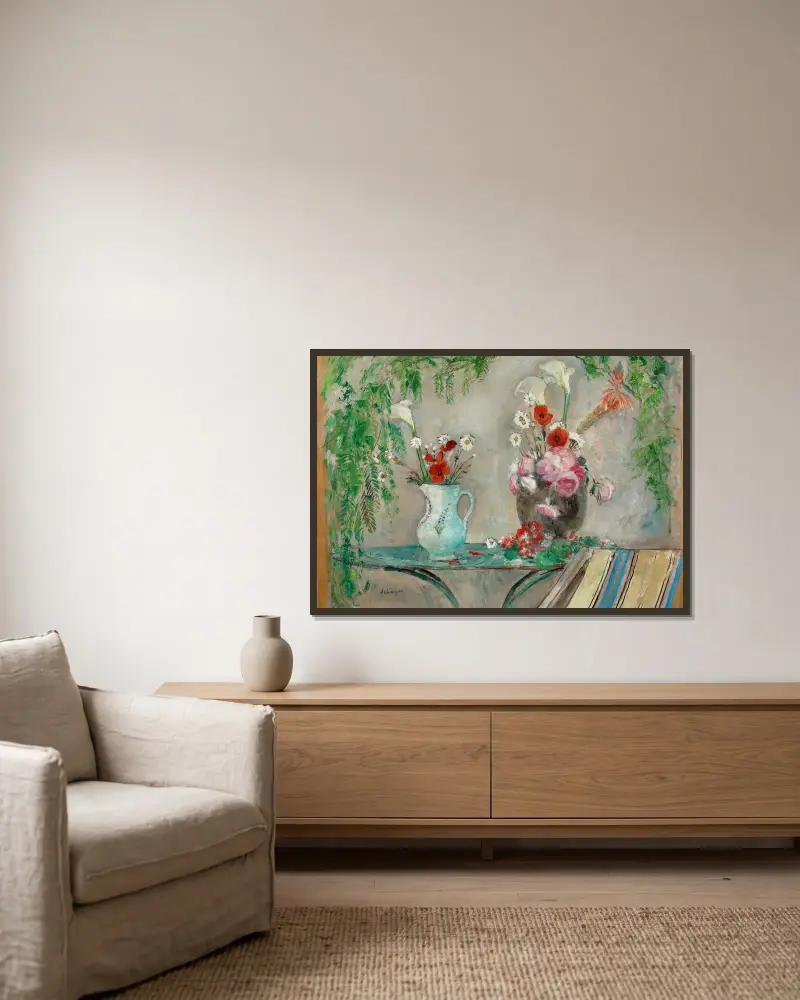 Blumen auf einem Tisch auf einer Terrasse von Henri Lebasque gerahmt an einer Wand