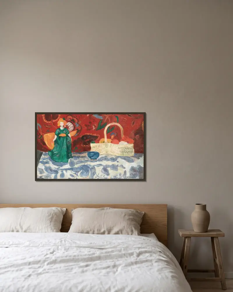 Stilleben med docka av Henri Lebasque inramad på en vägg