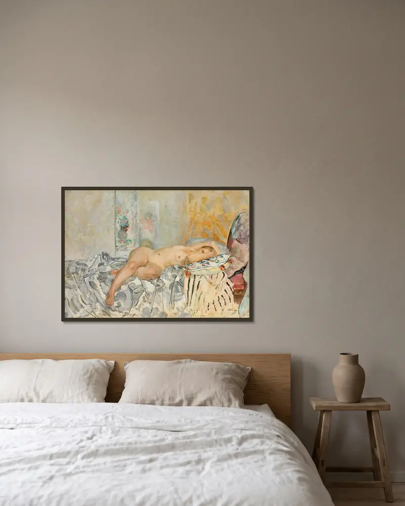 Kvinna liggande på spansk kudde av Henri Lebasque inramad på en vägg