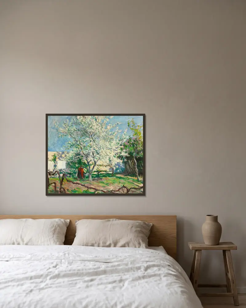 Blommande äppelträd av Henri Lebasque inramad på en vägg