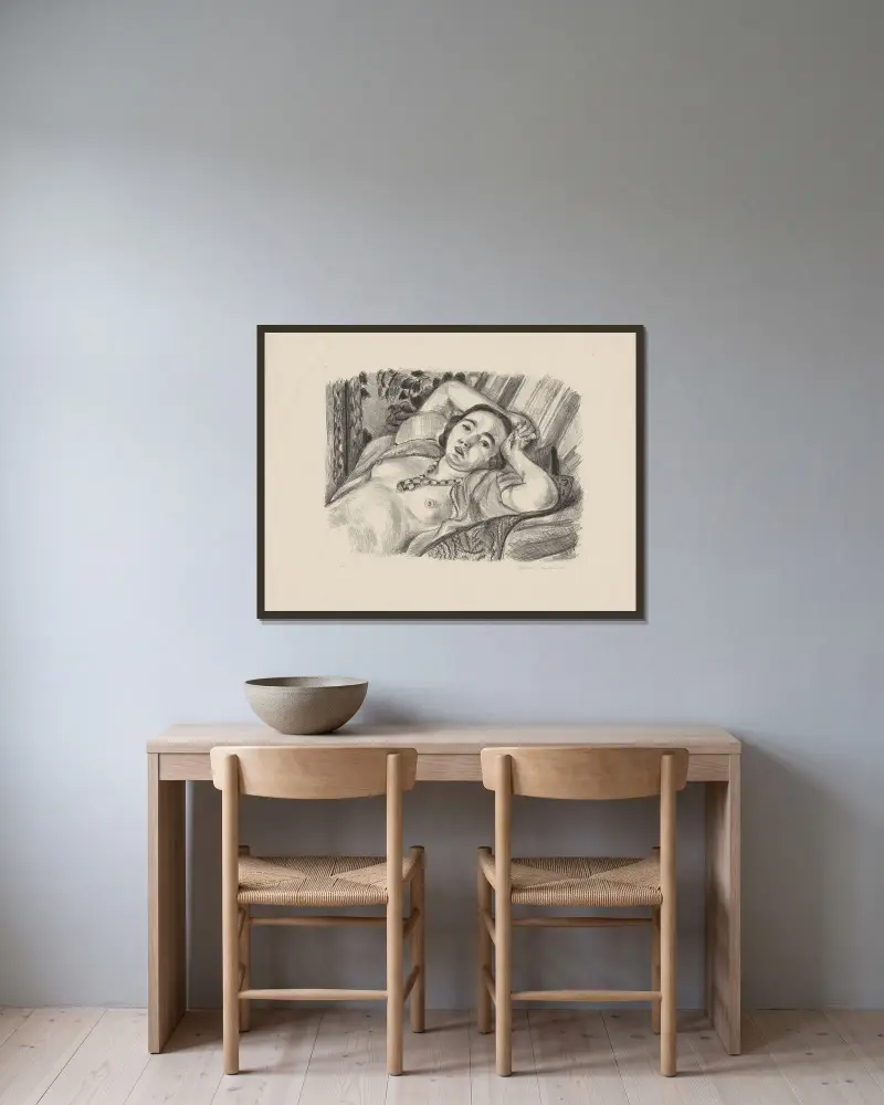 Odaliske mit Halskette von Henri Matisse gerahmt an einer Wand