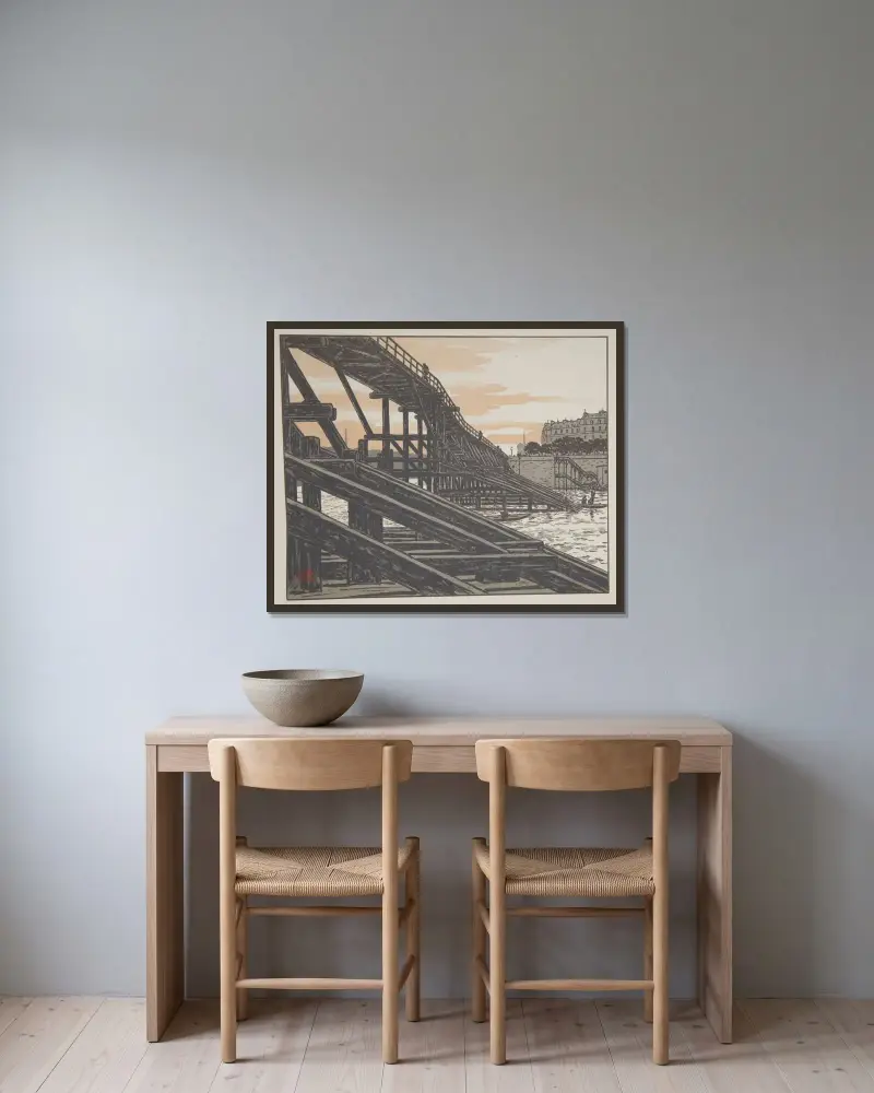 De l’Estacade av Henri Rivière inramad på en vägg