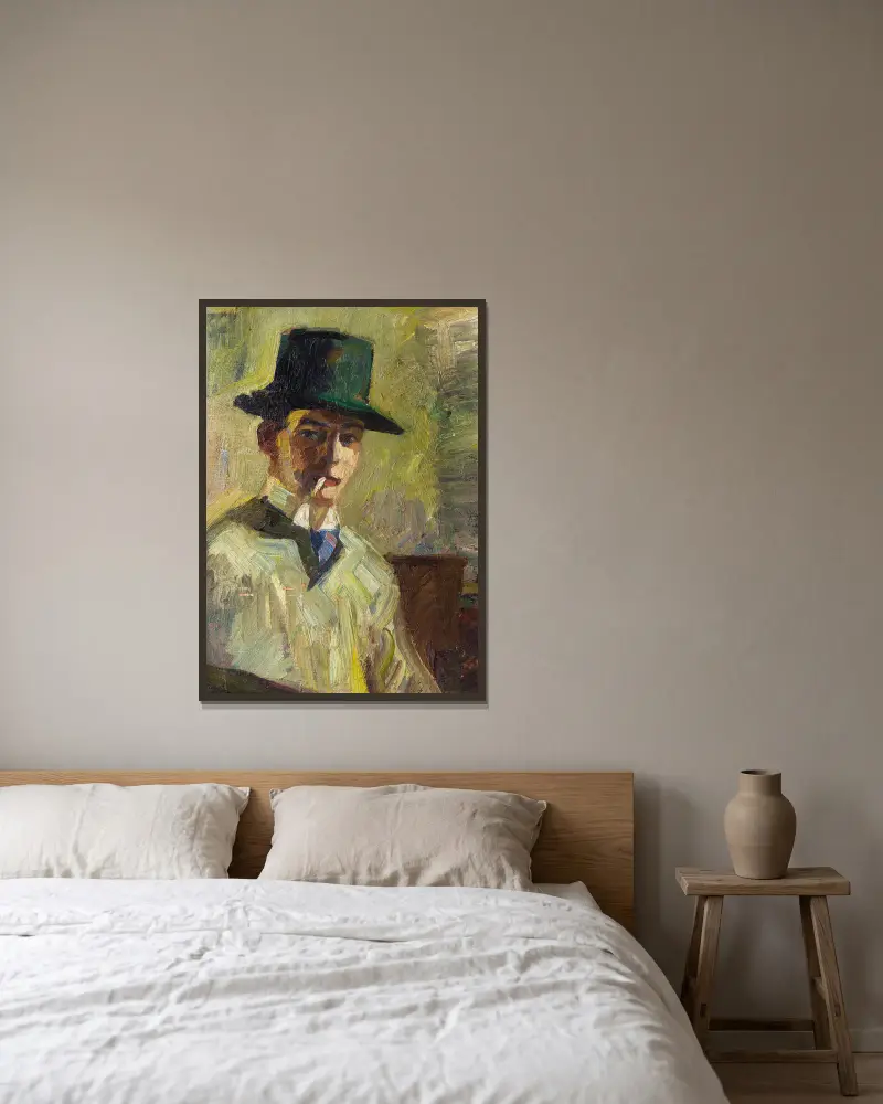 Selbstbildnis mit hohem Hut und Zigarette von Hermann Stenner gerahmt an einer Wand