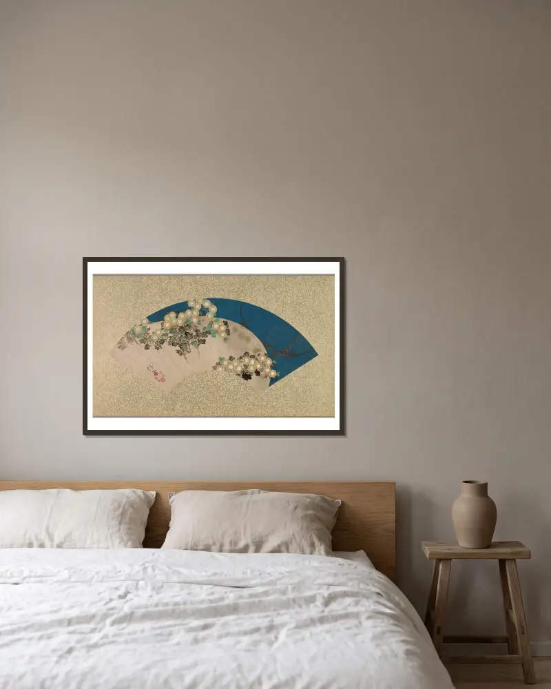 Chrysanthemen am Wasser von Sakai Hōitsu gerahmt an einer Wand