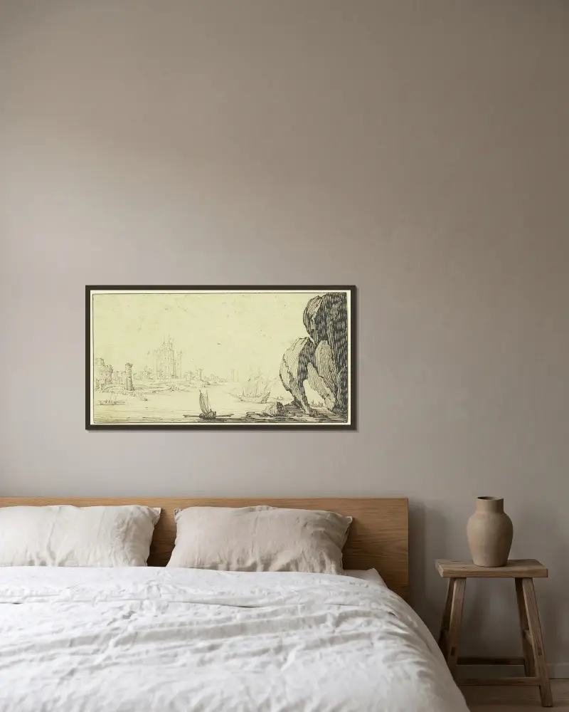 Hamn med skepp, till höger en stor klippa av Jacques Callot inramad på en vägg