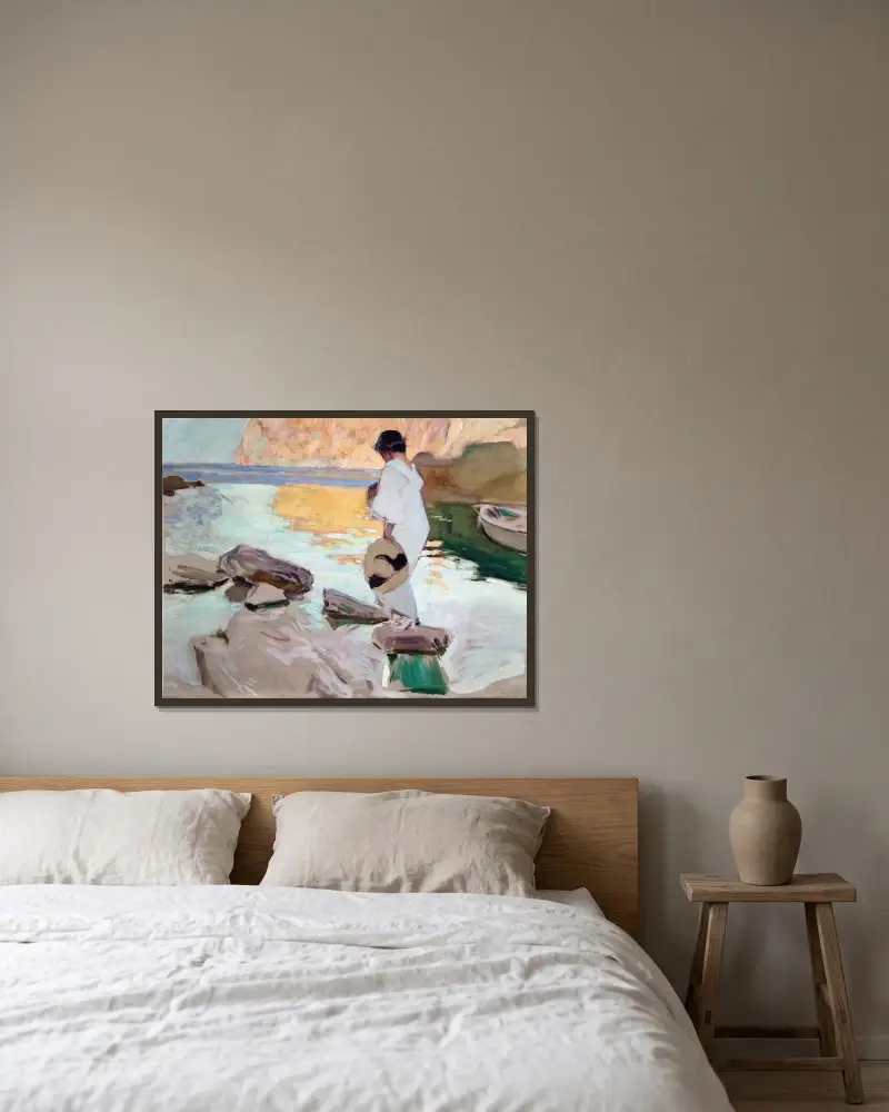 Elena at Cala de San Vicente av Joaquín Sorolla inramad på en vägg