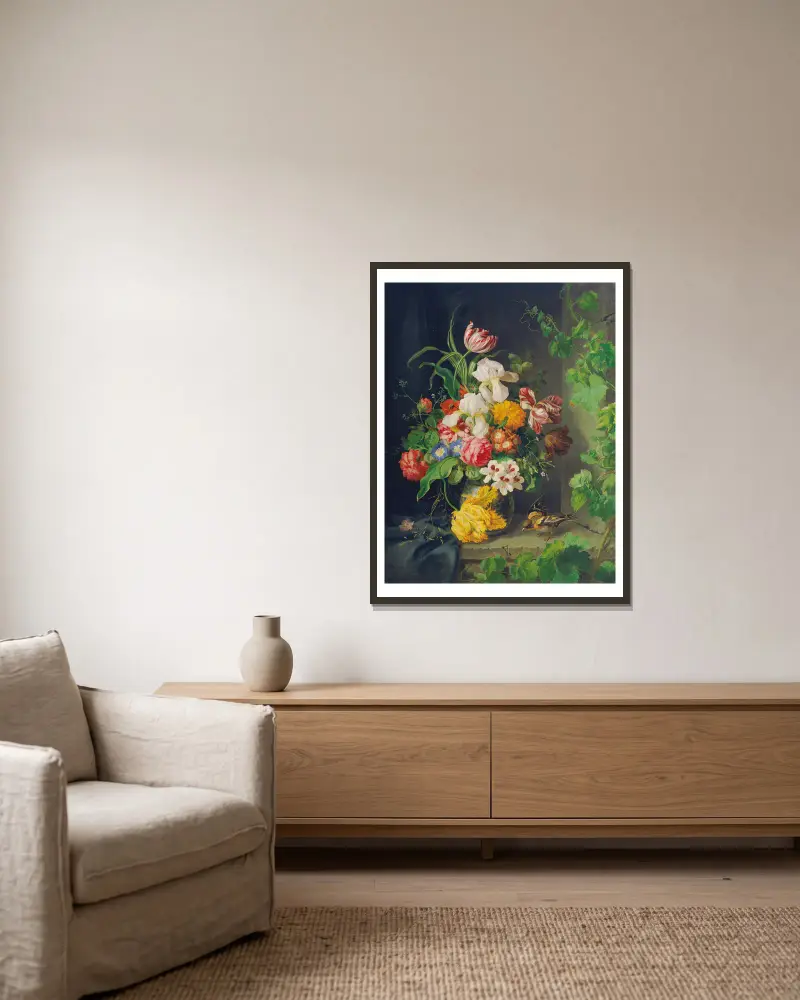 Stillleben mit Blumen, Spatz und Weinreb von Josef Lauer gerahmt an einer Wand