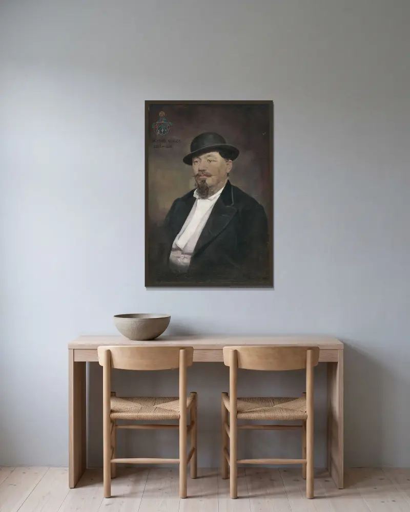Schertl Vincze av Jozef Hanula inramad på en vägg