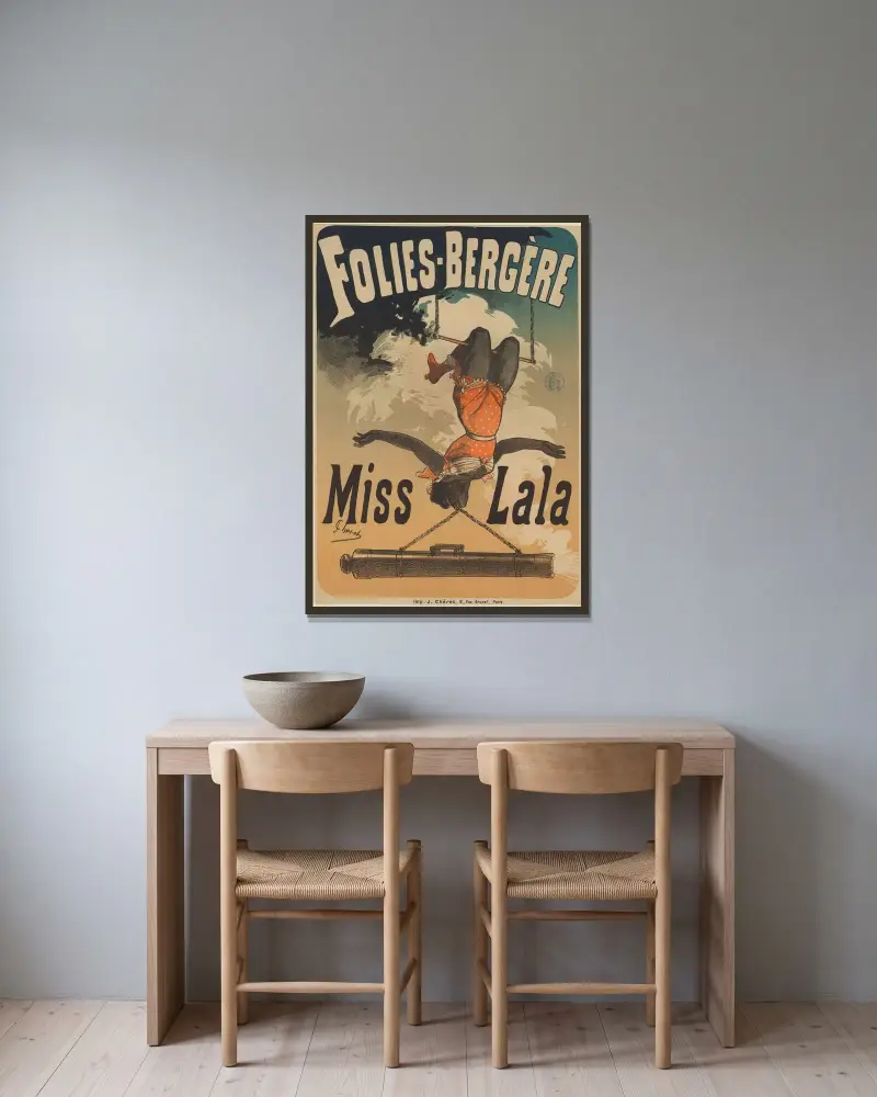 Folies Bergère. Miss Lala av Jules Chéret inramad på en vägg