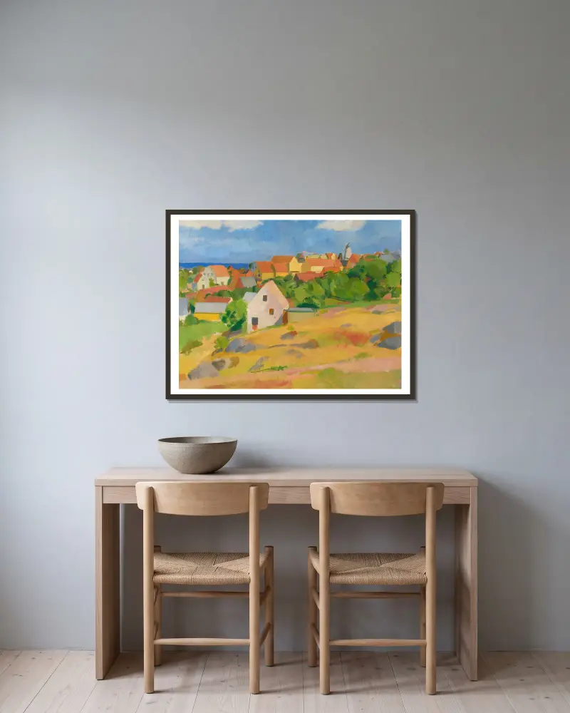 Blick über Gudhjem von Karl Isakson gerahmt an einer Wand