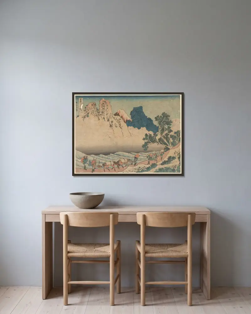 Fuji bakom Minobufloden av Katsushika Hokusai inramad på en vägg