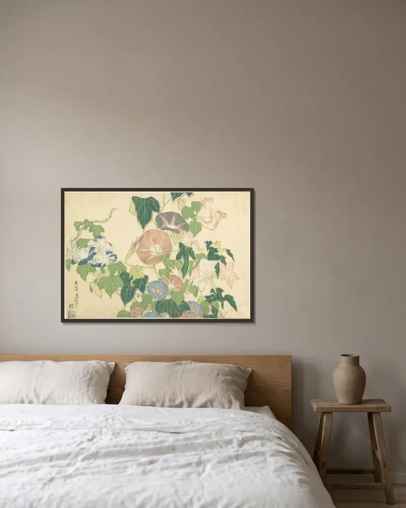 Prunkwinden und Laubfrosch von Katsushika Hokusai gerahmt an einer Wand