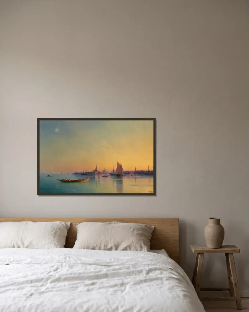 Venice at sunset av Ivan Konstantinovich Aivazovsky inramad på en vägg