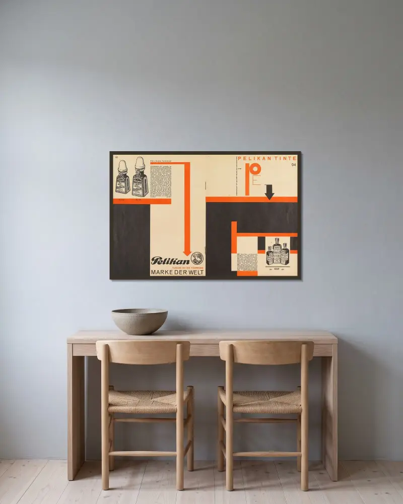 Merz 11. Typoreklame av Kurt Schwitters inramad på en vägg