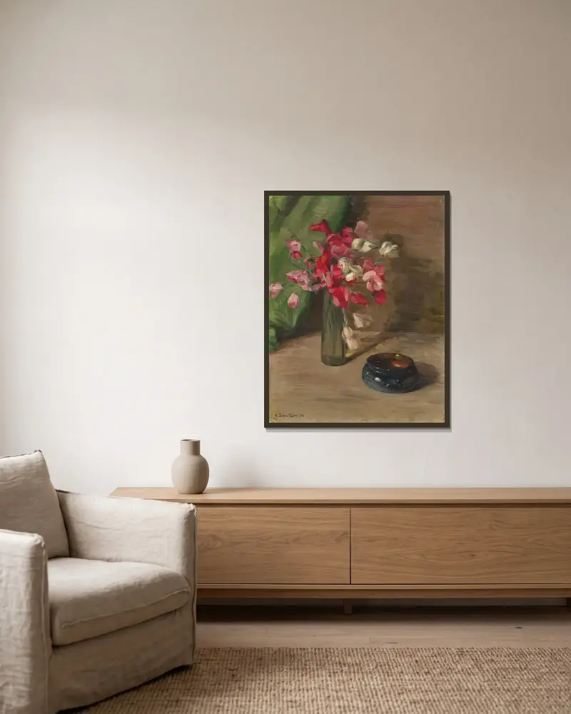 Utan titel (Stilleben med röda blommor) av Kurt Schwitters inramad på en vägg