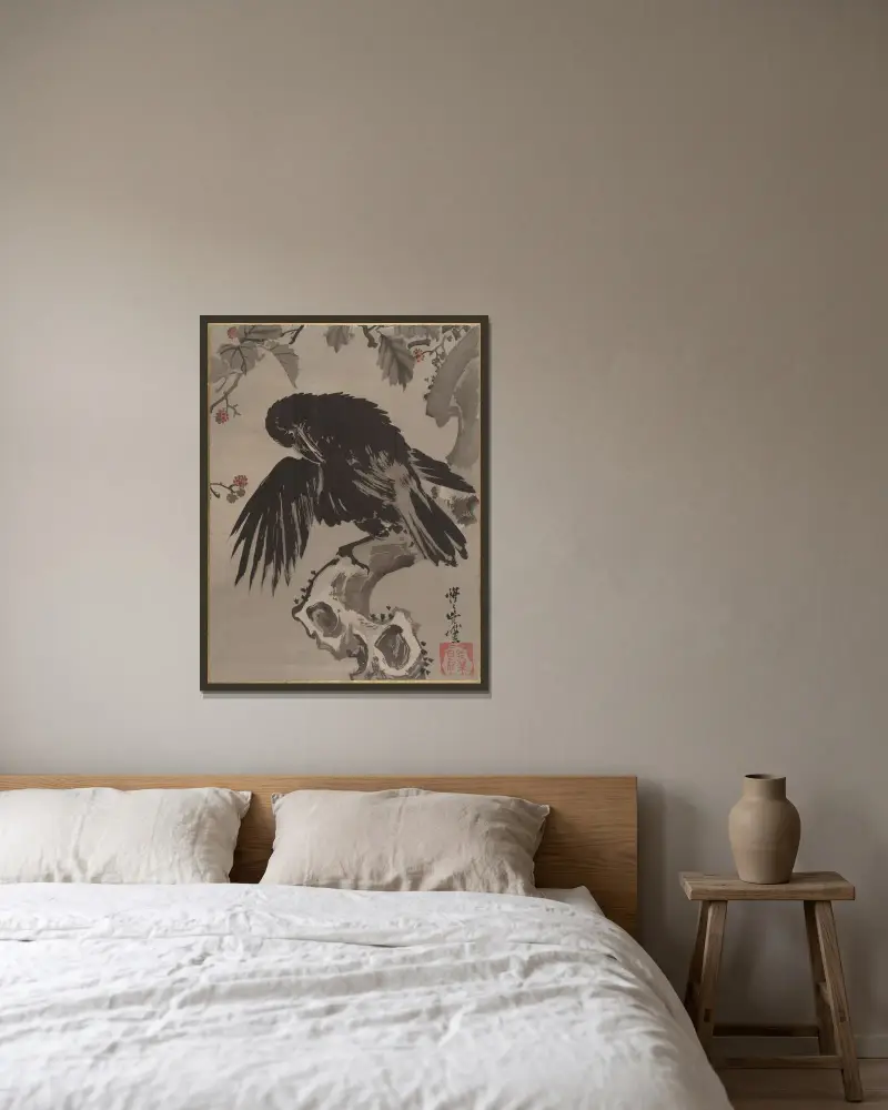 Crow on a Branch av Kawanabe Kyōsai inramad på en vägg