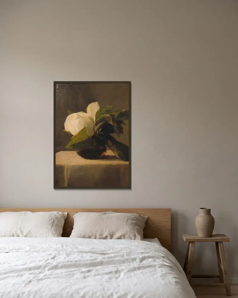 Magnolia av John La Farge inramad på en vägg