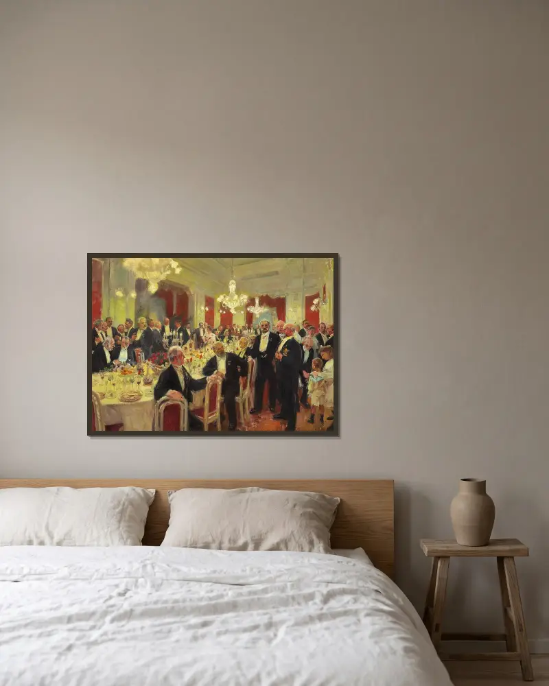 Man rejser sig fra bordet av Laurits Tuxen inramad på en vägg