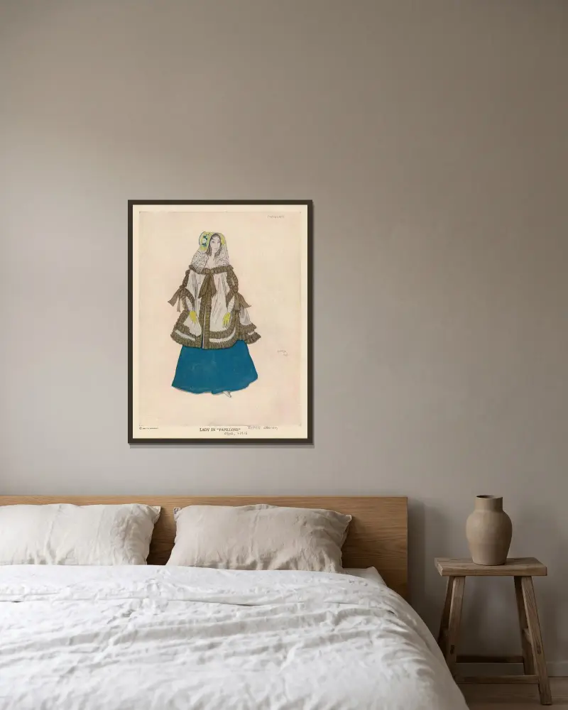 Damen i ”Papillons” av Léon Bakst inramad på en vägg