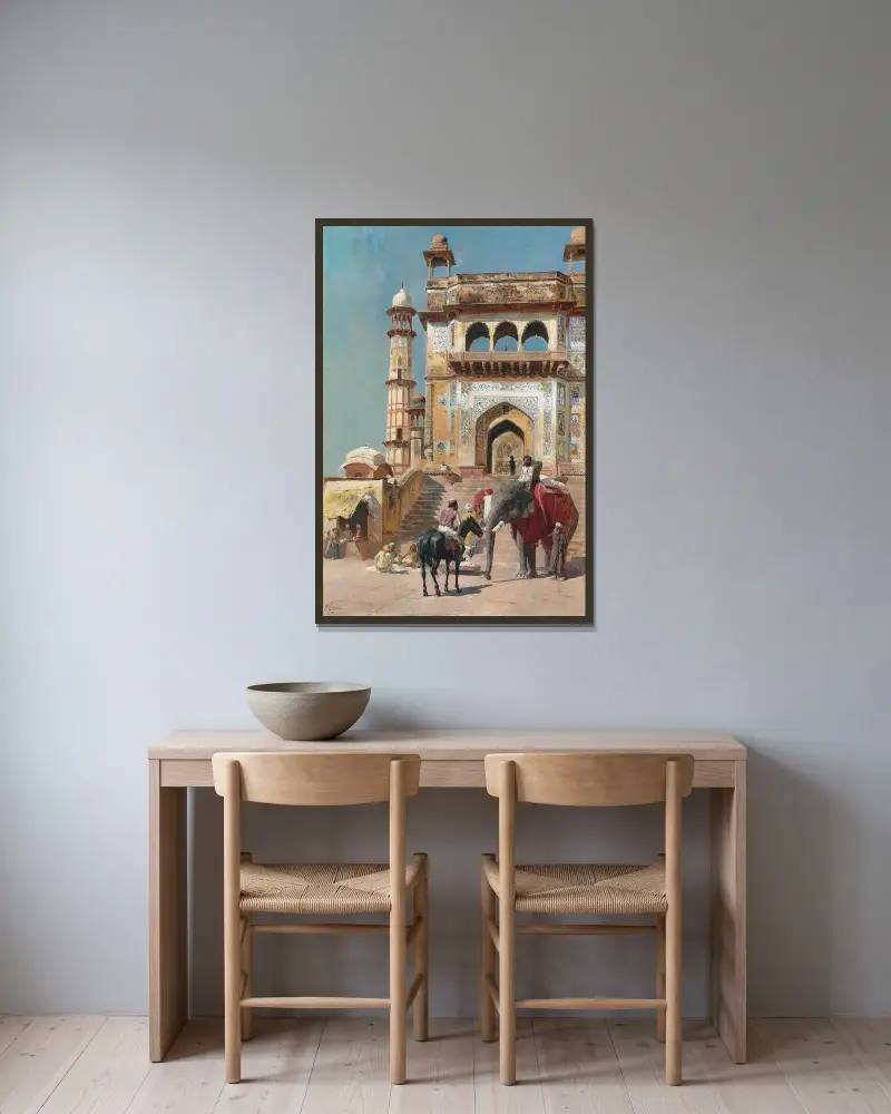 Före den stora Jami Masjid-moskén, Mathura, Indien av Edwin Lord Weeks inramad på en vägg